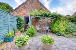 Photo 14- click for photo gallery